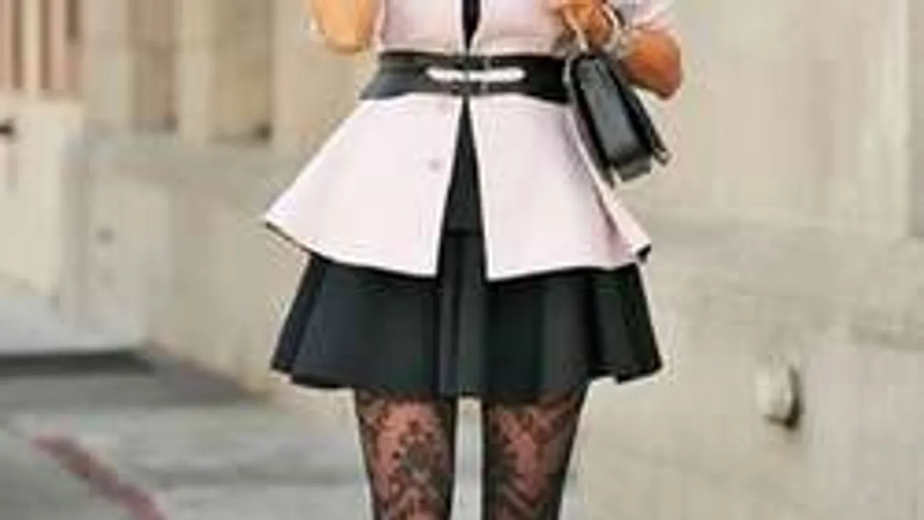 Ez a szexi harisnya hódít ősszel: mutatjuk, hogyan viseld!