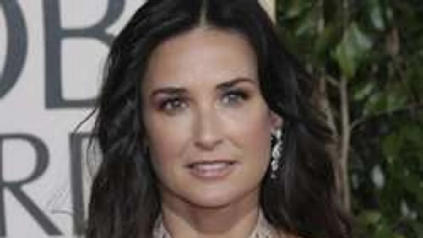 Demi Moore lábaitól sírva fakadsz, olyan csúnyák! - Fotó