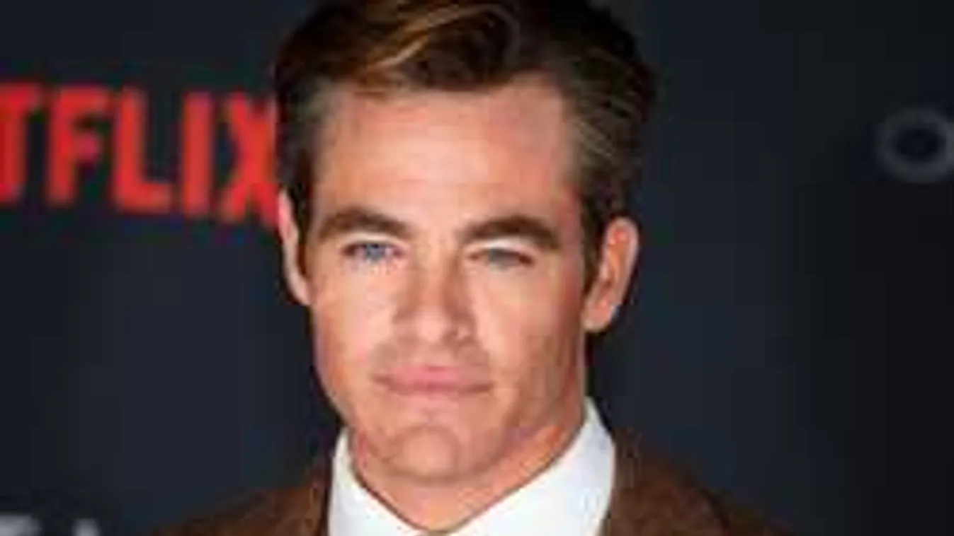 Ez kínos, röhögésben tört ki a közönség a sztár meztelen jelenete miatt