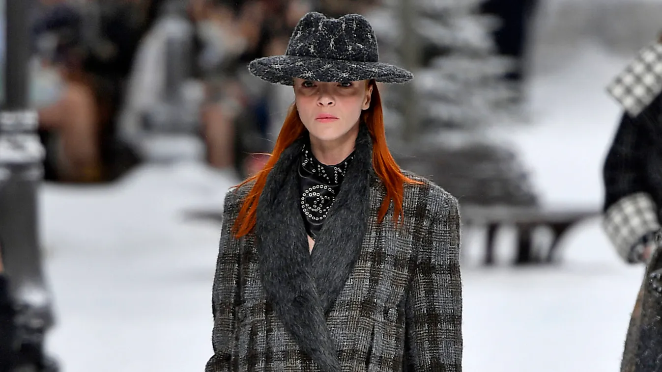 Chanel - Runway - Paris Fashion Week Womenswear Fall/Winter 2019/2020