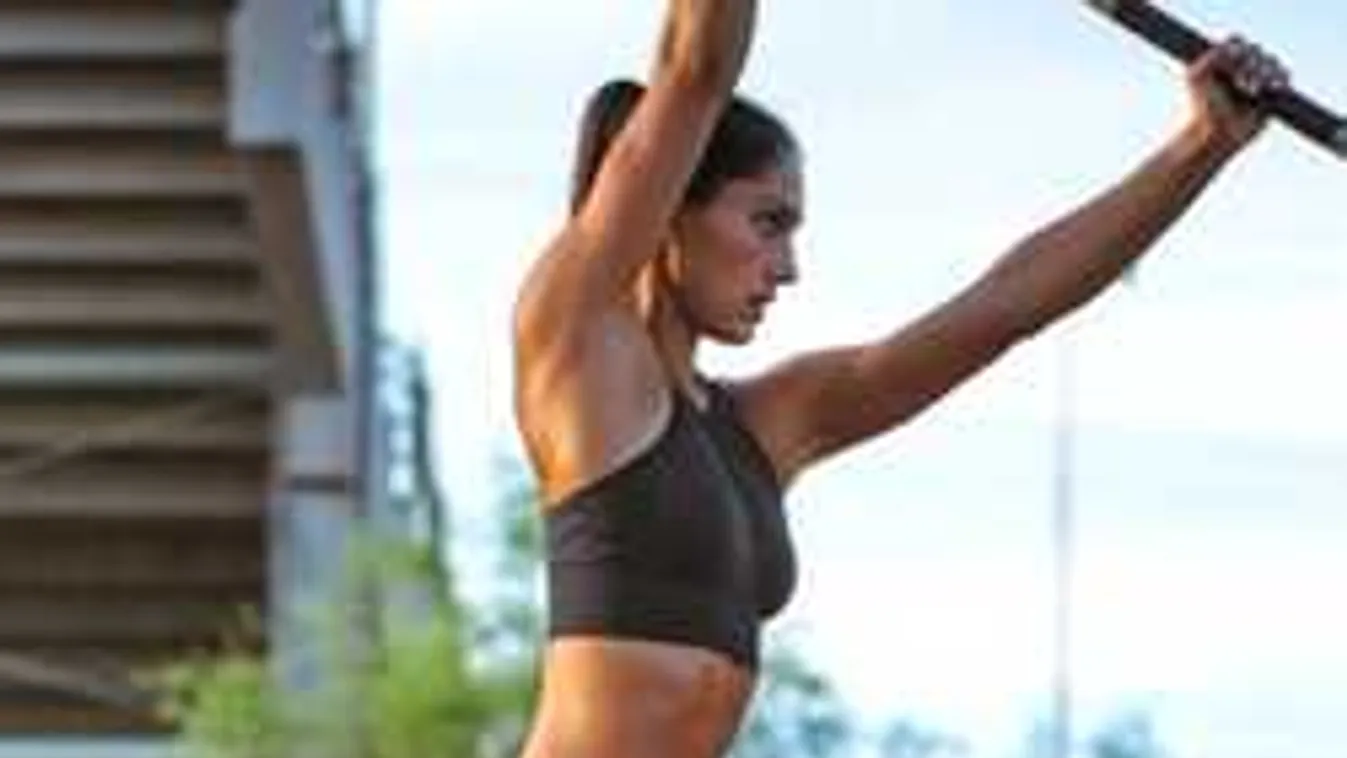 Megunta, ezért forrong az álomszép rúdugrónő