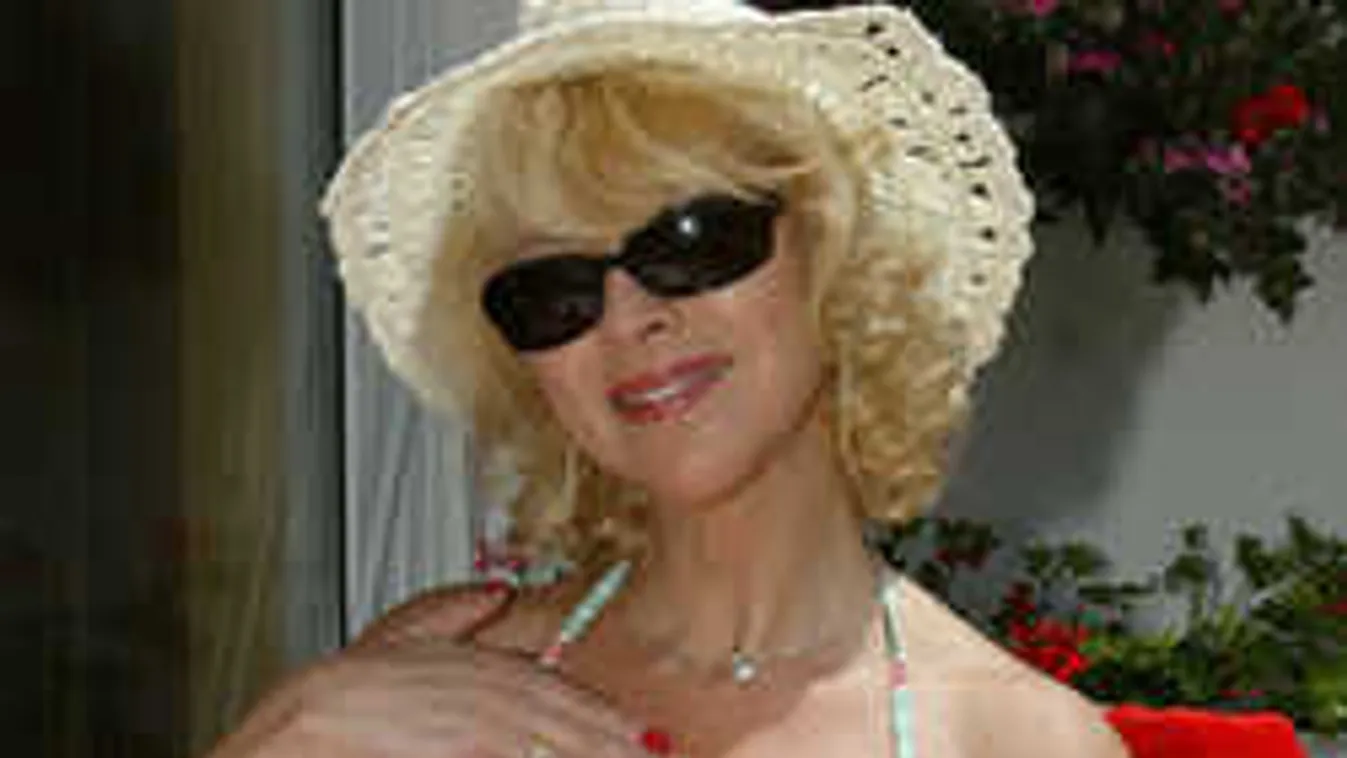 Nem akar tovább vadházasságban élni a híres magyar színésznő