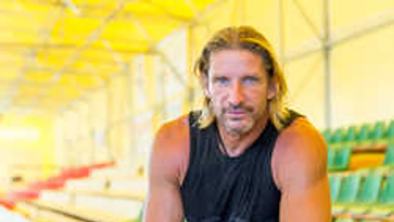 Jimmyként hal meg a színpadon Pintér Tibor