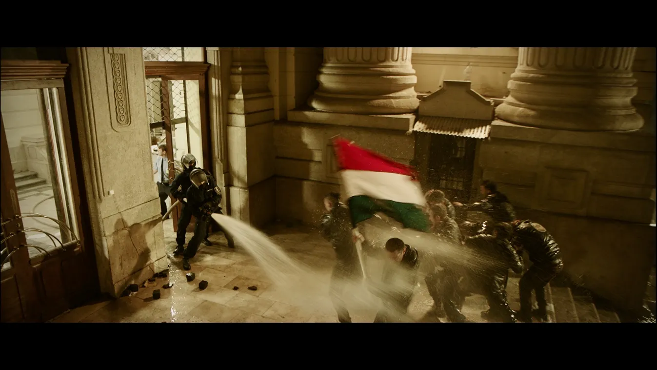 Hatalmas az érdeklődés, ma kerül a mozikba az Elk*rtuk című politikai krimi