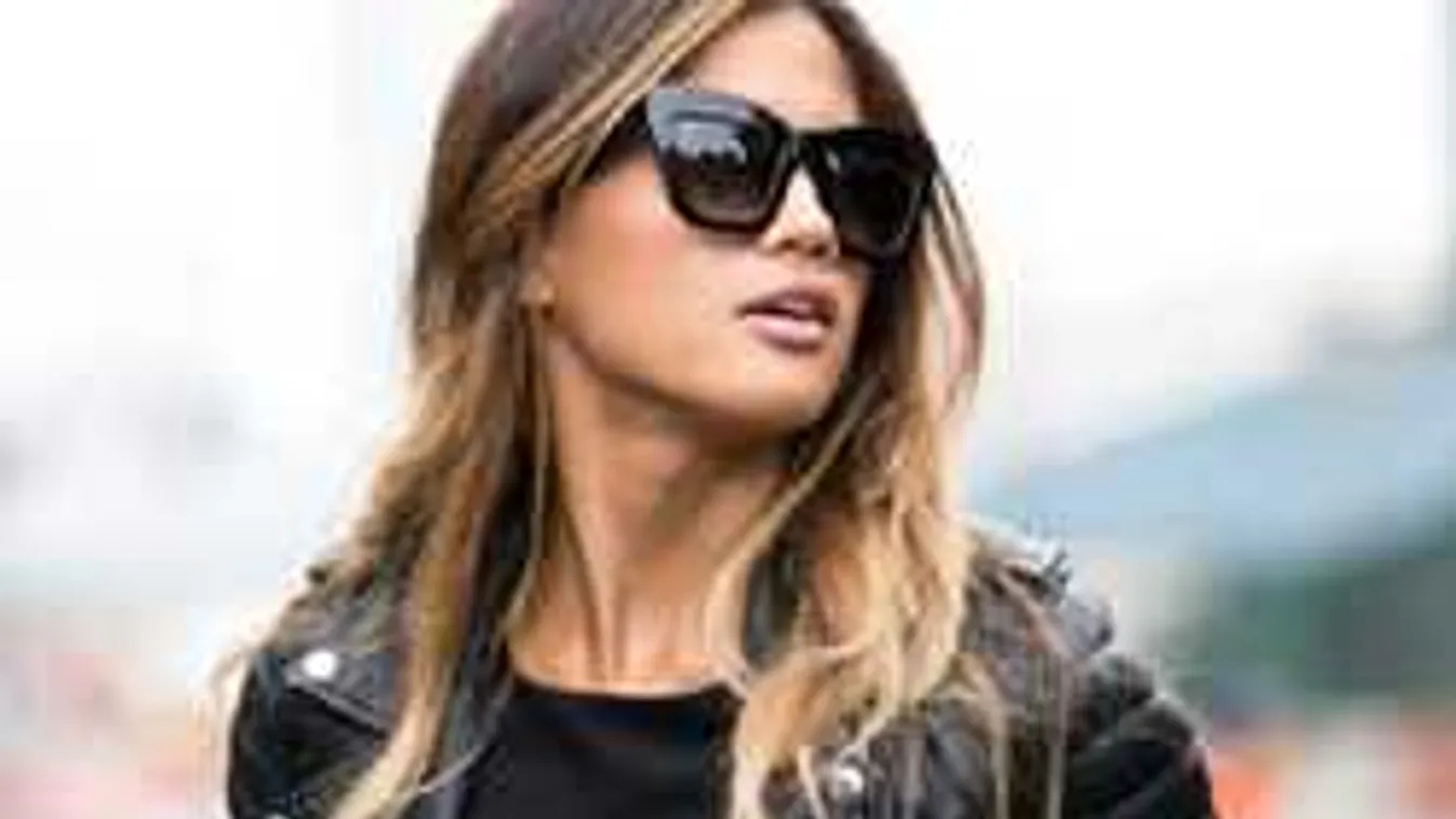 2018 mindent elsöprő divatja lesz ez a picike holmi, jobb ha már most készülsz!