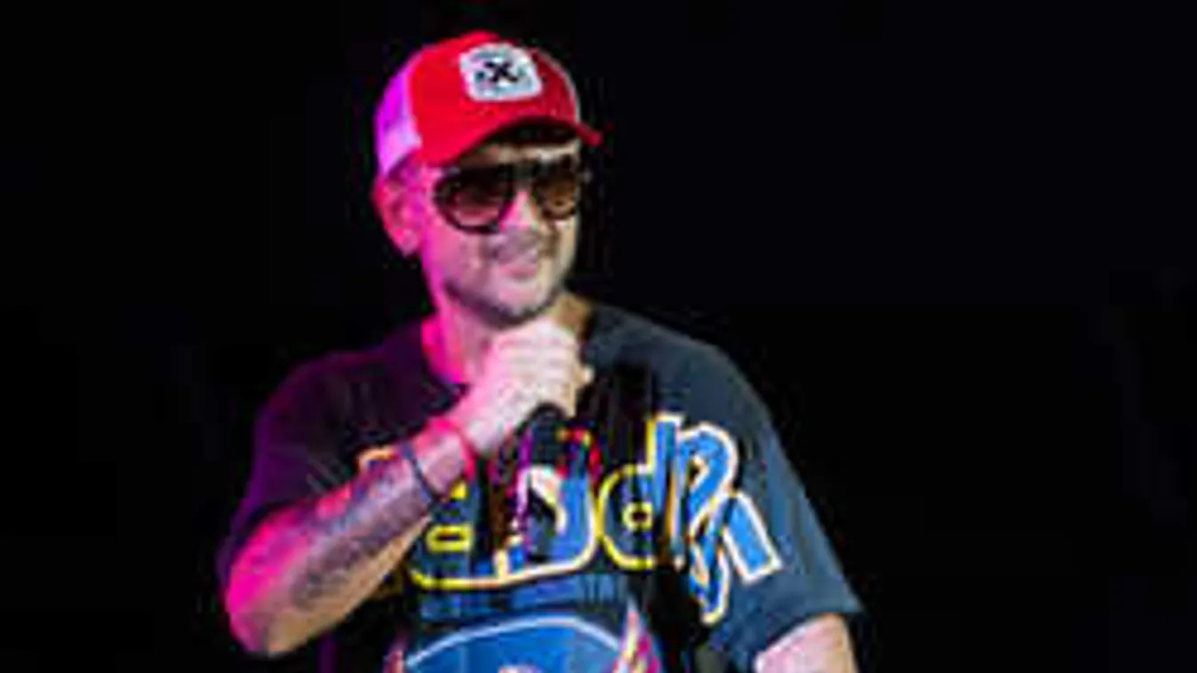 Bepánikolt Majka fia: apjától kért segítséget