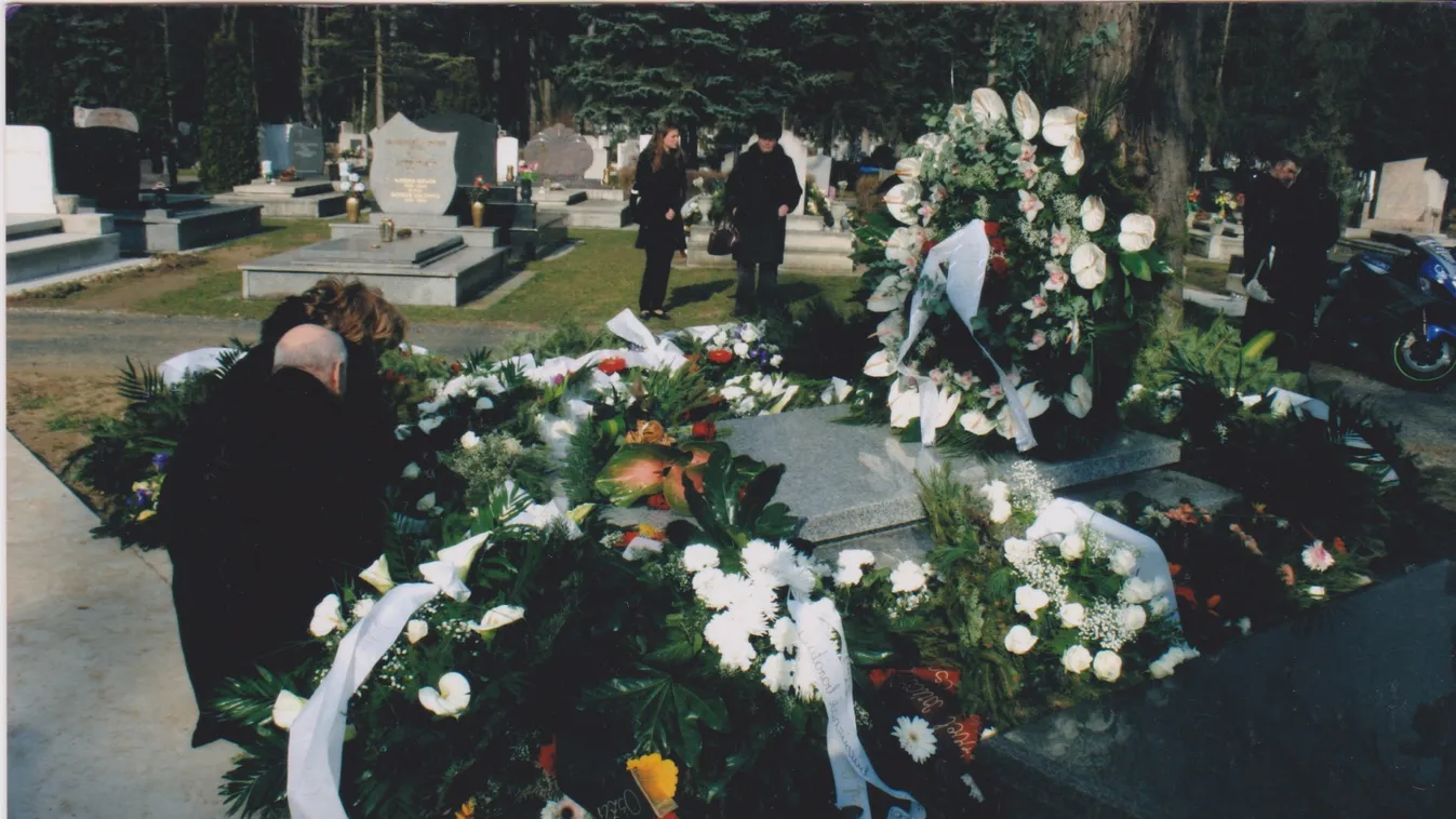 Elhunyt a kórházban a daganatos fiatal! Édesanyja fizetett a doktornak