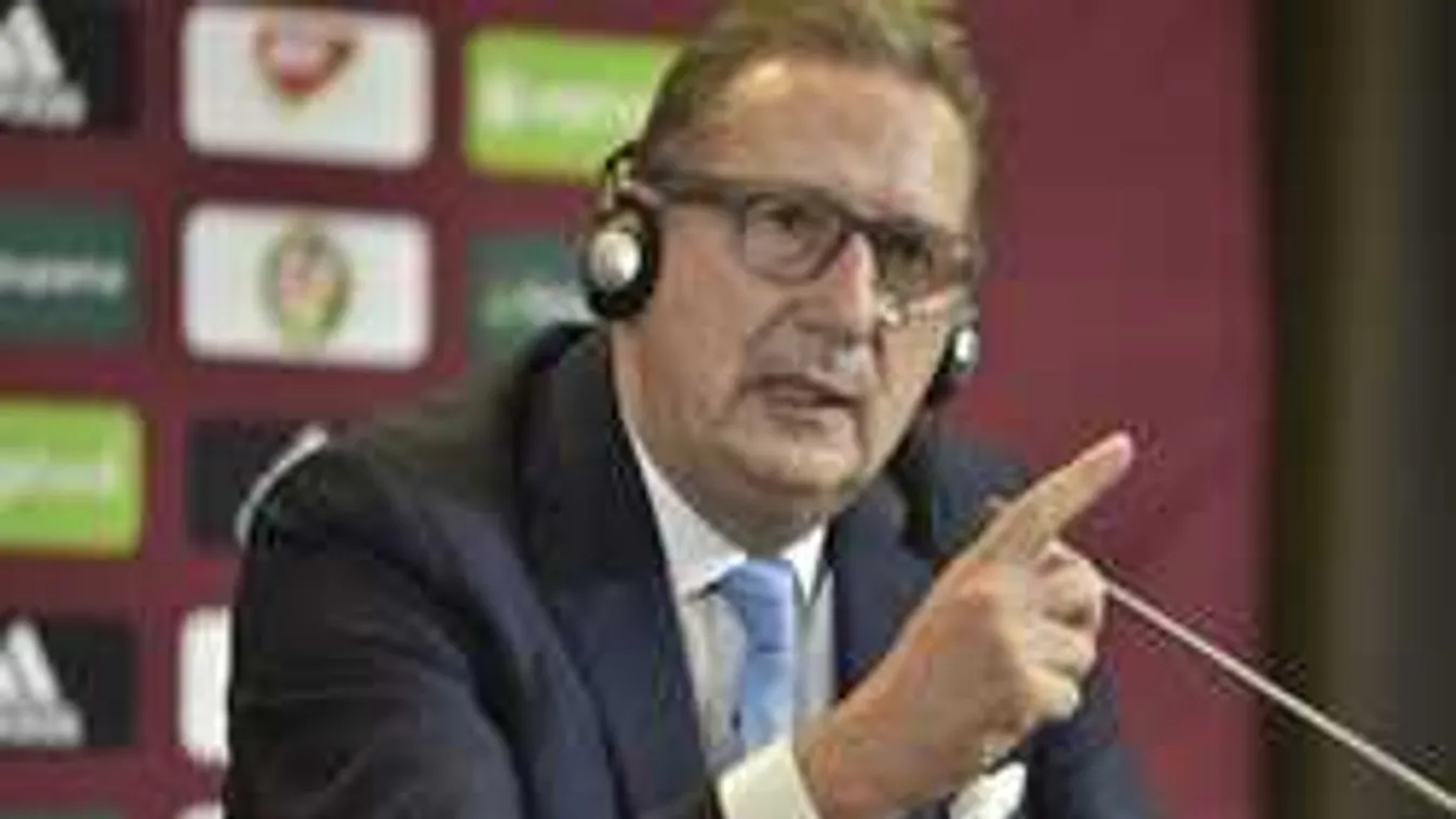 Itt az első nagy balhé, magyar focilegenda osztotta ki az új kapitányt