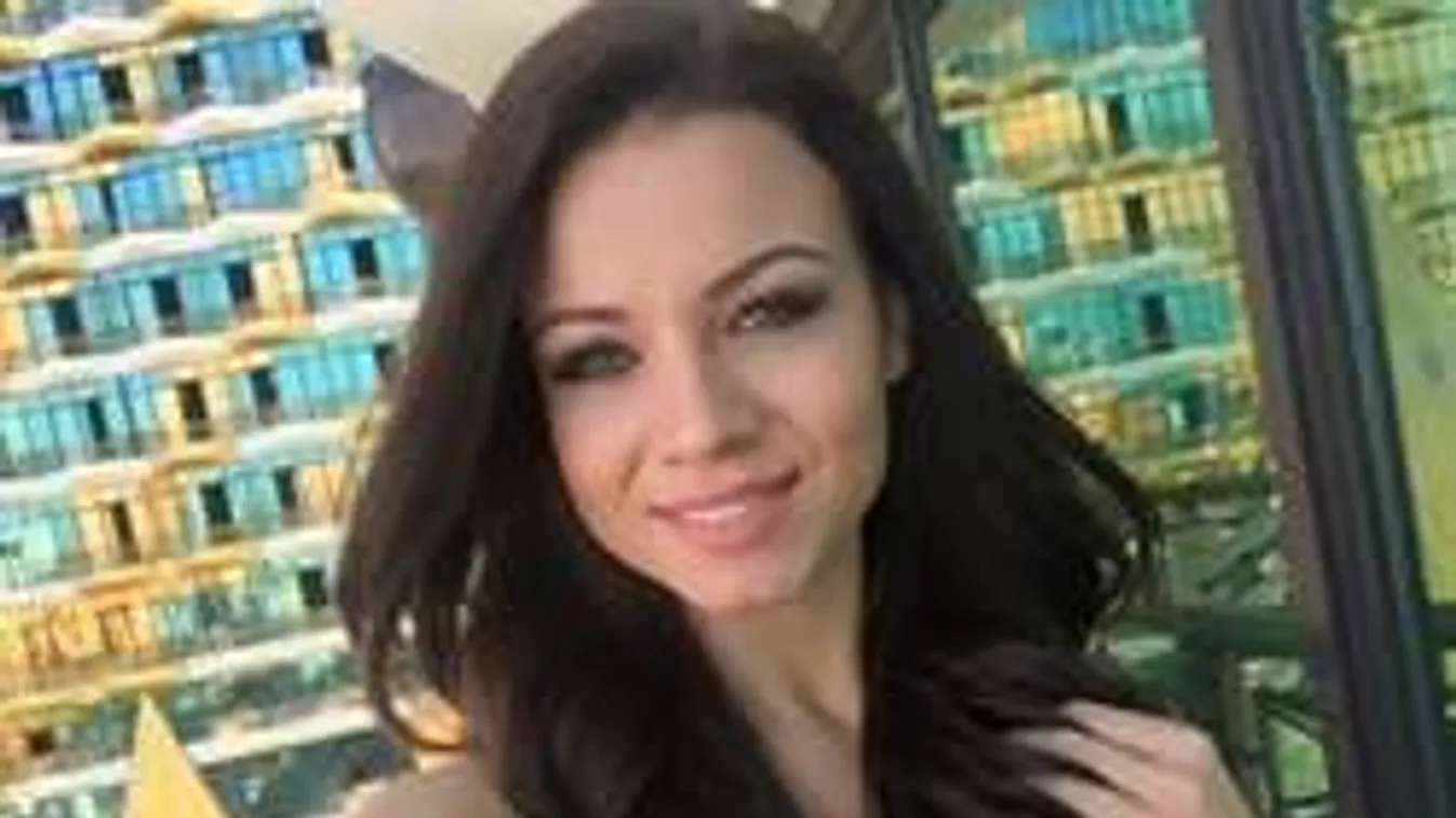 Szexi képpel ajándékozta meg rajongóit Kiss Daniella