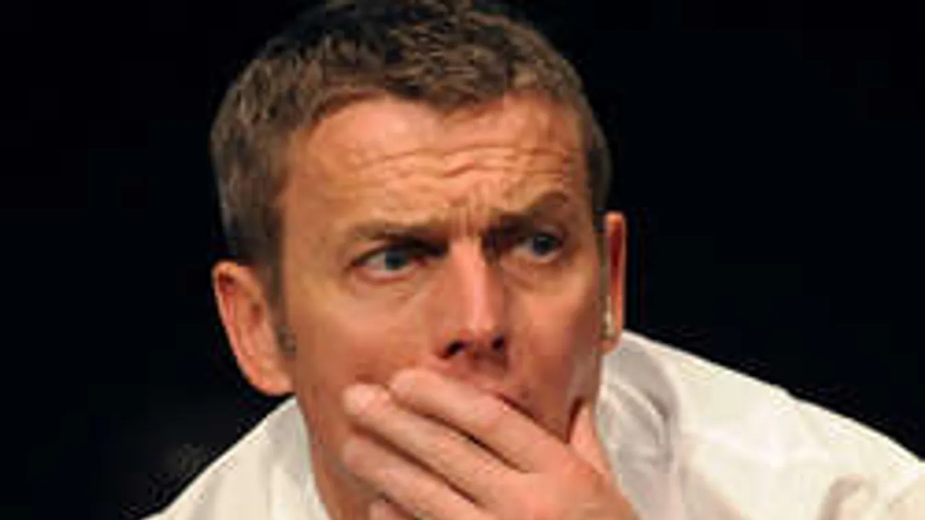 Rátámadt két nő a betegeskedő Rékasi Károlyra!