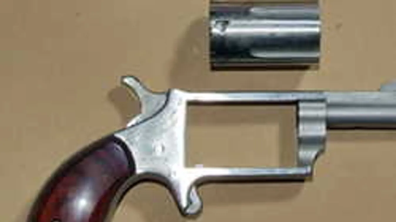 Drámai részletek: Így lőtte át kislánya fejét a miskolci apa