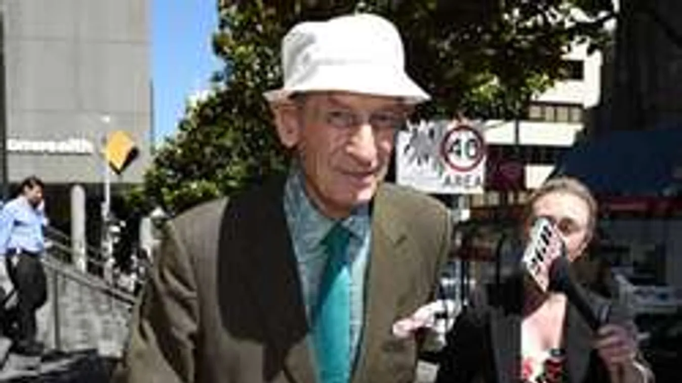 Kokaint csempészett a 92 éves nagypapa