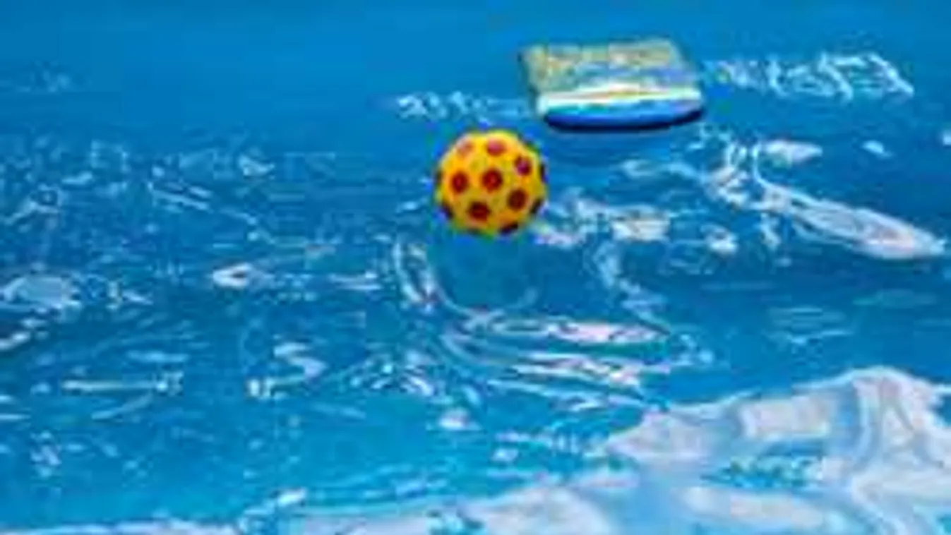 Egy pillanatra nem figyeltek a szülők, mellettük halt meg a négyéves kislány