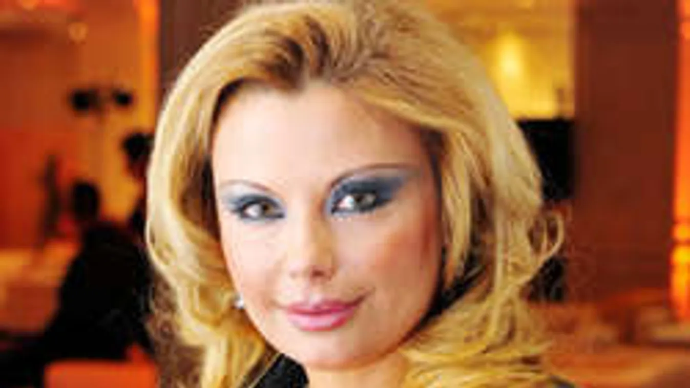 Még csak 13 éves, de érett szupermodellnek néz ki az MSZP-elnök lánya!