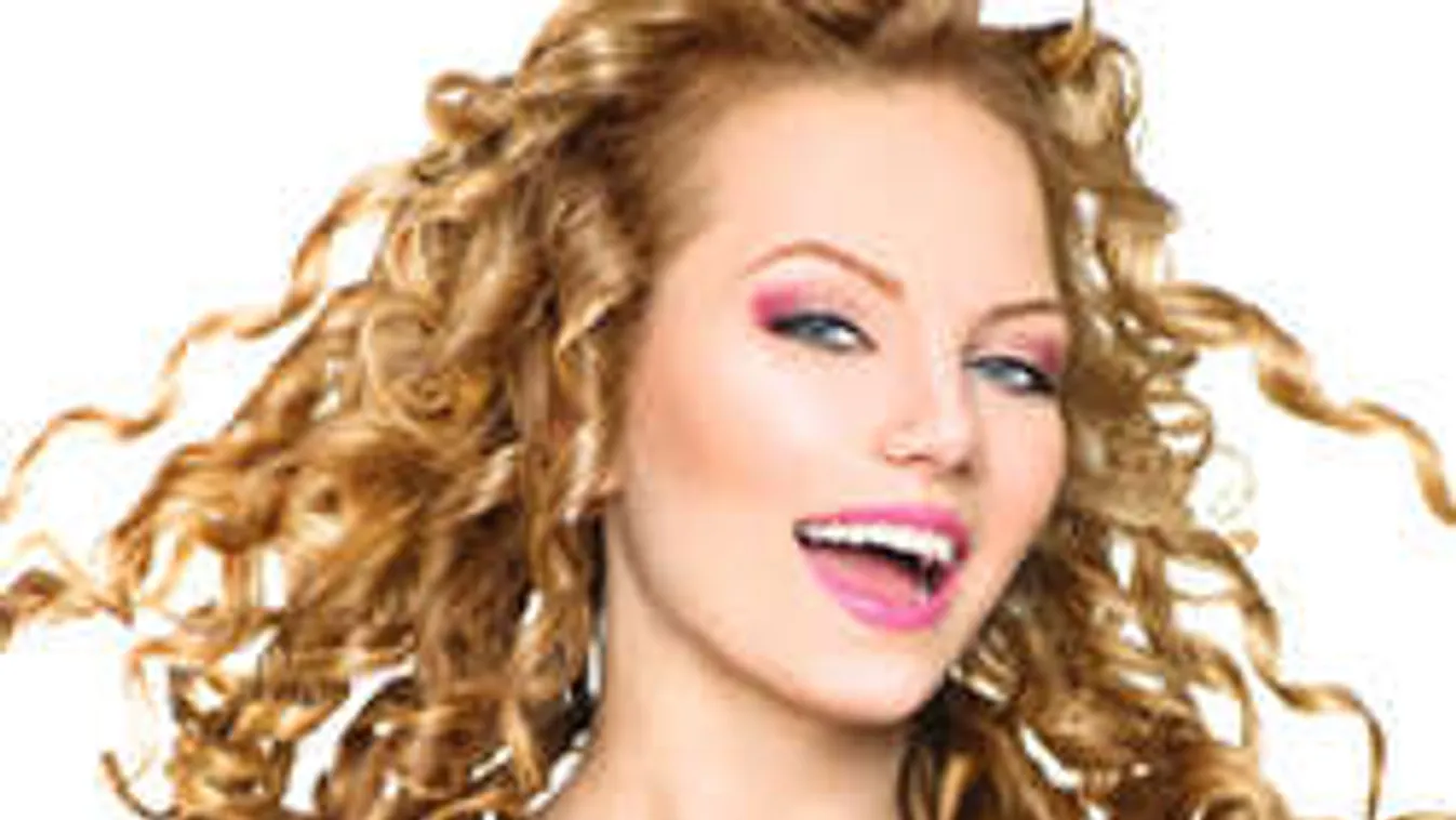 Hullámos haj 2 perc alatt, ha kapkodva indul a reggeled