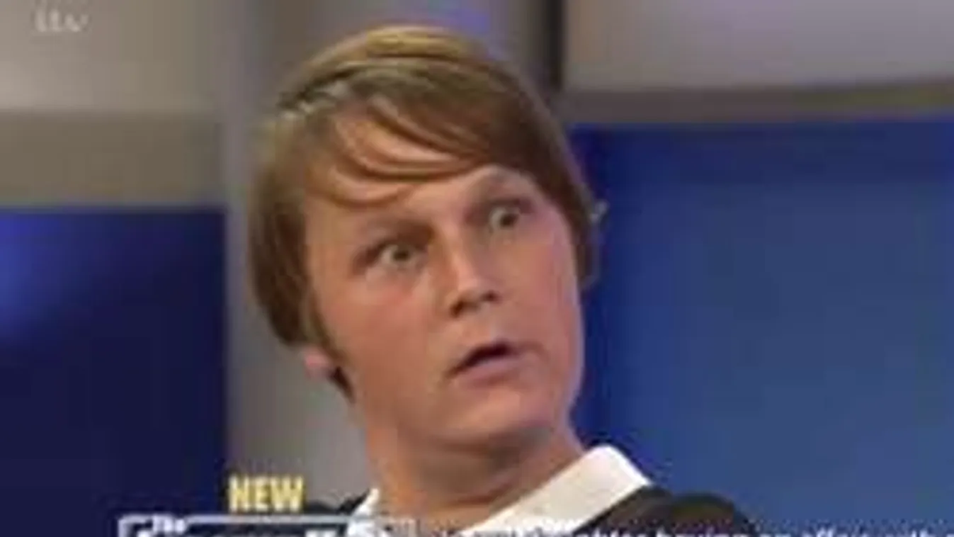 Erotikus videó buktatta le a mostohaapjával szexelő lányt!