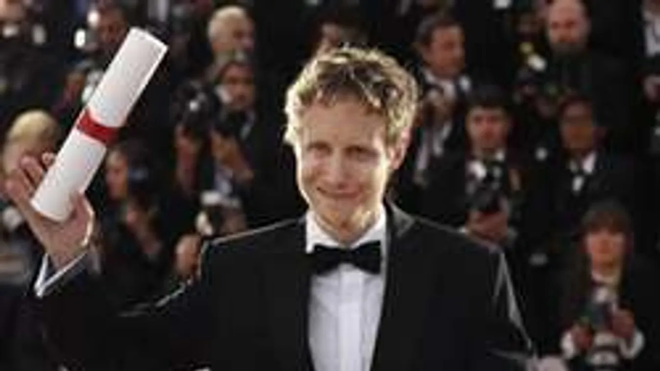 Idehaza egy szokatlan díjra jelölték a Saul fia rendezőjét