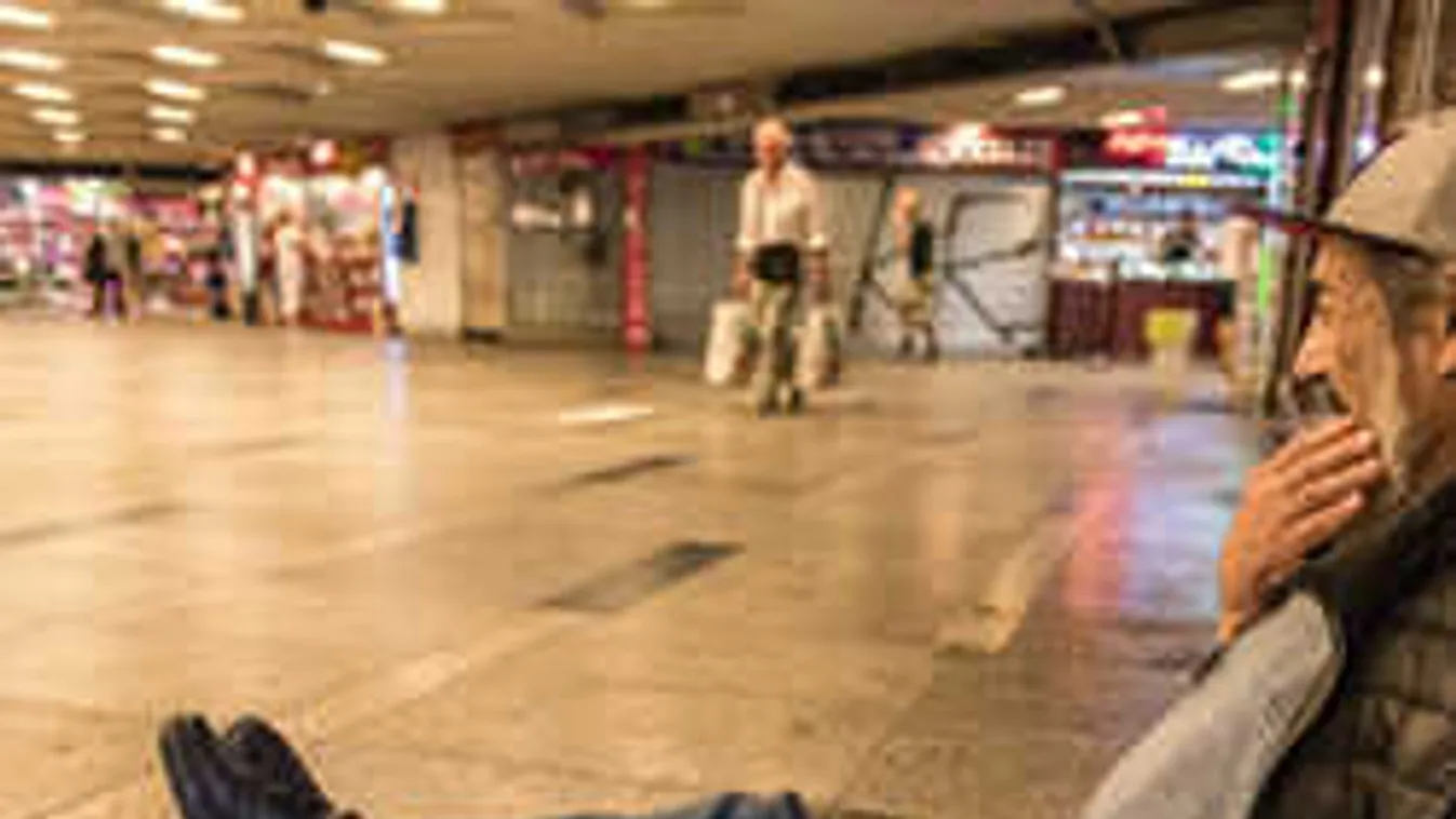 Végre! Eltűnnek az utcáról a hajléktalanok