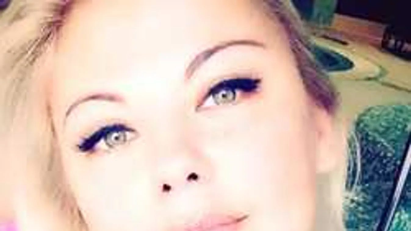 Marakodnak a rajongók Rába Tímea fotója miatt