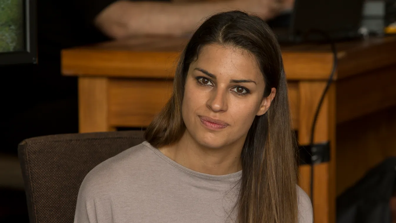 Ez fájhatott, csúnyán megsérült a magyar műsorvezető