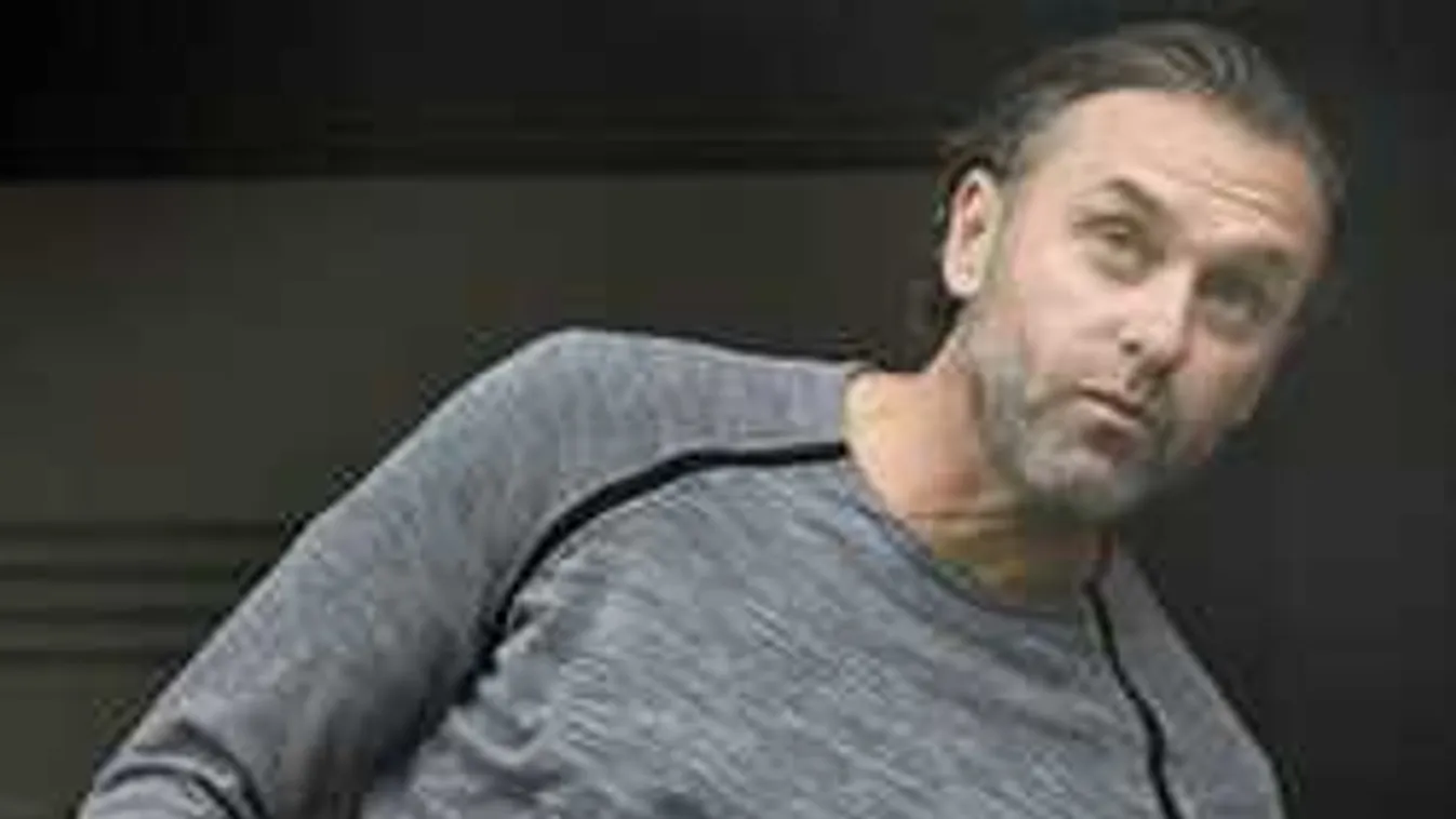 Doll kipakolt a távozásáról, összeesküvést sejtenek a németek