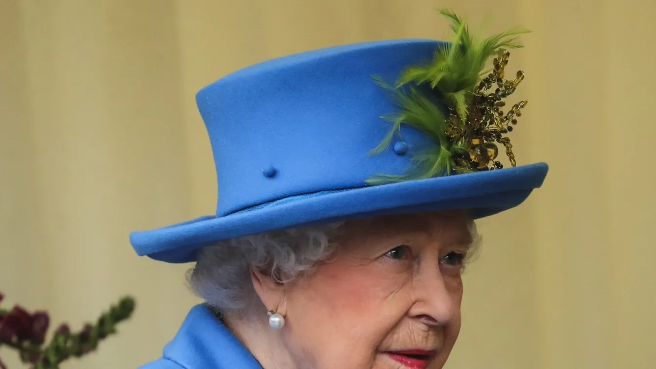 HRH Queen Elizabeth Visits Haig Housing Trust In Morden