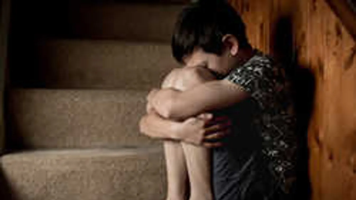 Õ a legaljasabb pedofil a világon: gyerekek százairól rendelt pornót