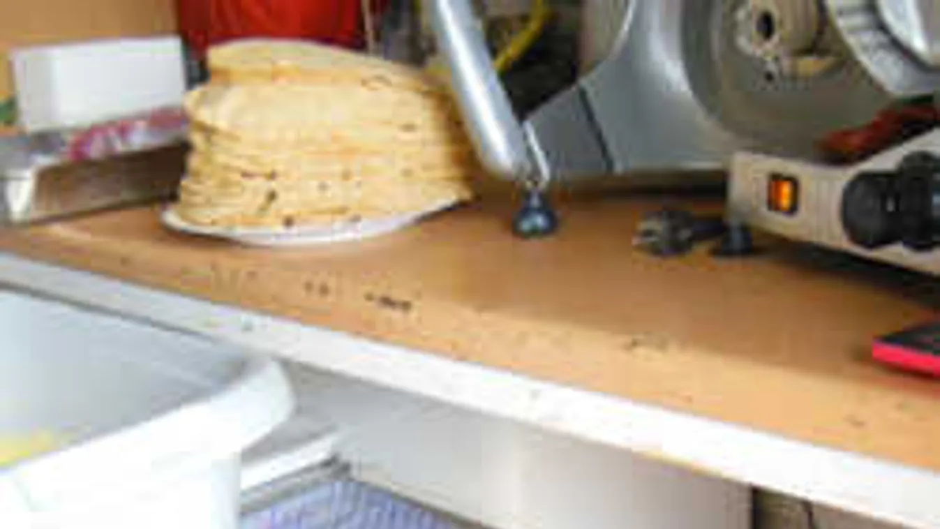 Gyomorforgató állapotok egy budapesti étteremben, a hússal is gond volt