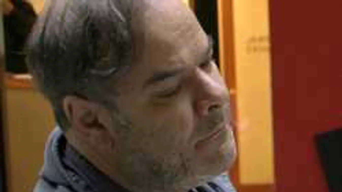 Dráma az Operettben: Rohammentő vitte el a népszerű magyar színészt