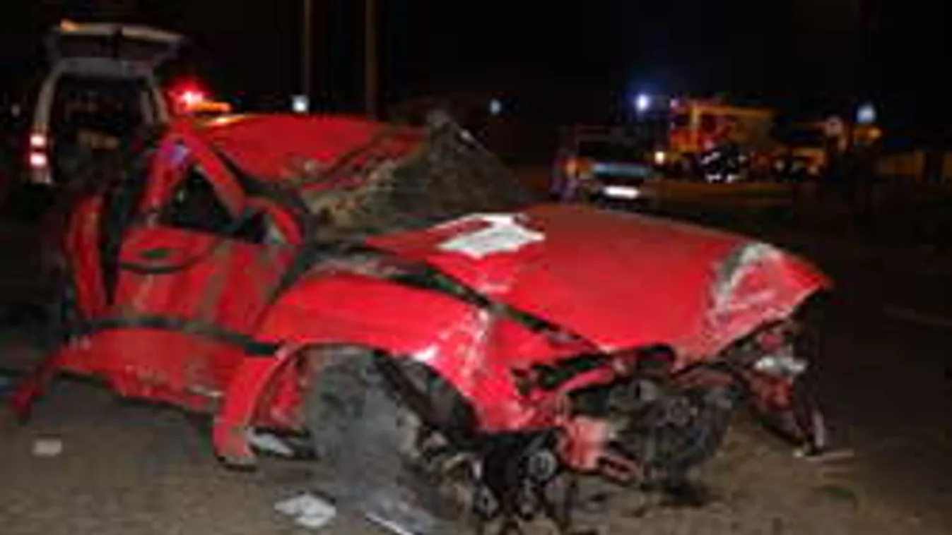 Õrült száguldás! Egy 16 éves fiú válságos állapotban. Videón a baleset!