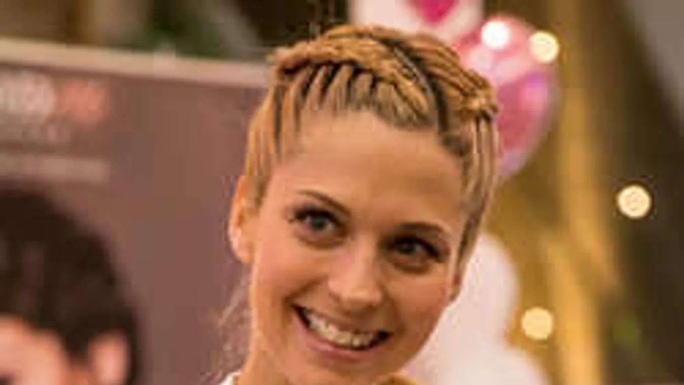 Elképesztő édes fotón mutatta meg kisbabáját Tápai Szabina