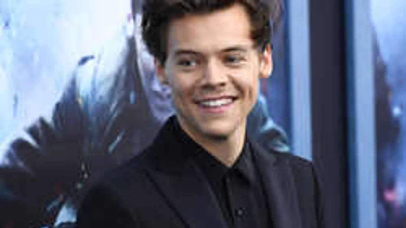 Kiszivárgott, ez a babaarcú sztár lehet a következő James Bond