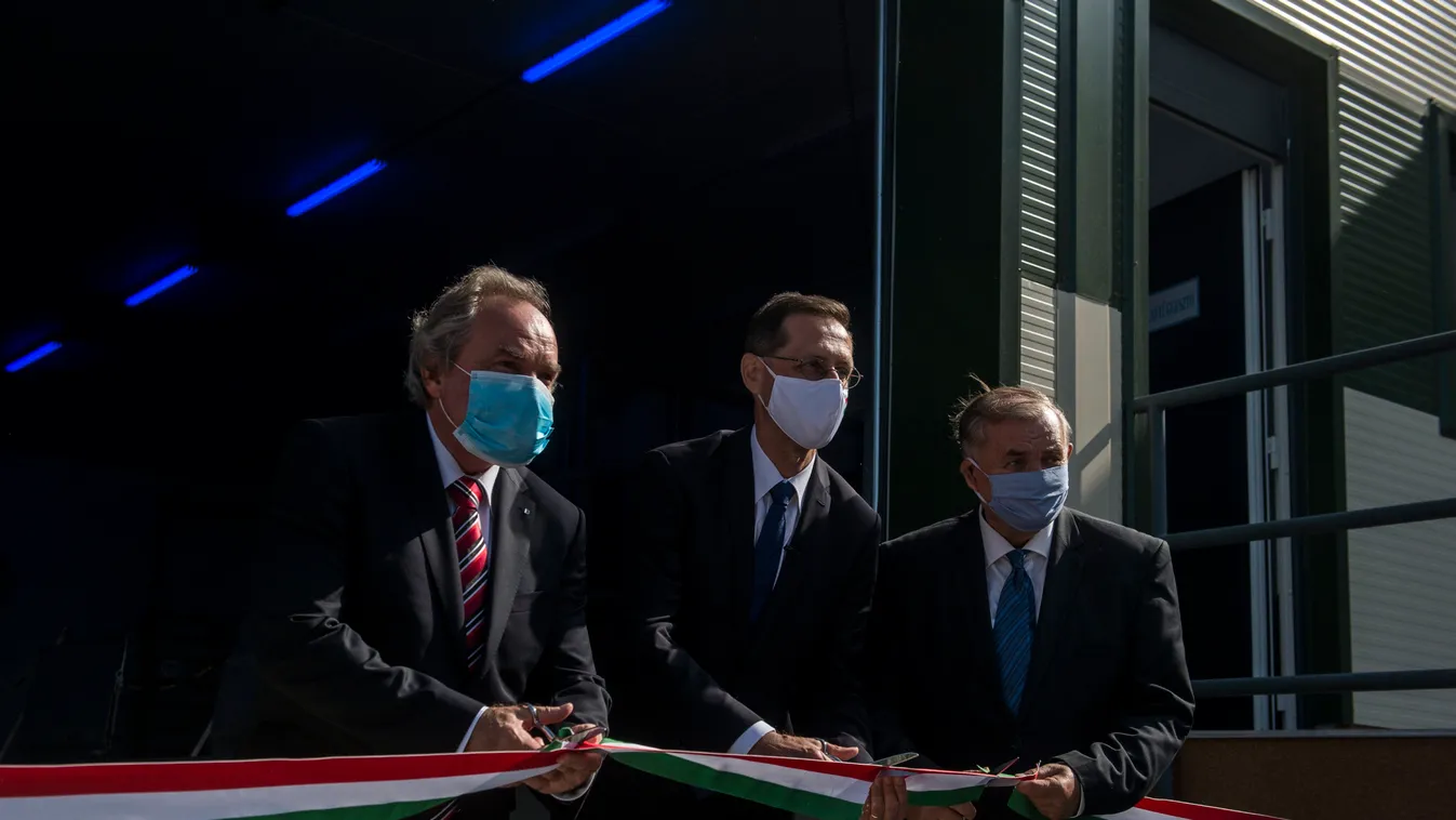 LEZSÁK Sándor; VARGA Mihály; HORVÁTH Sándor