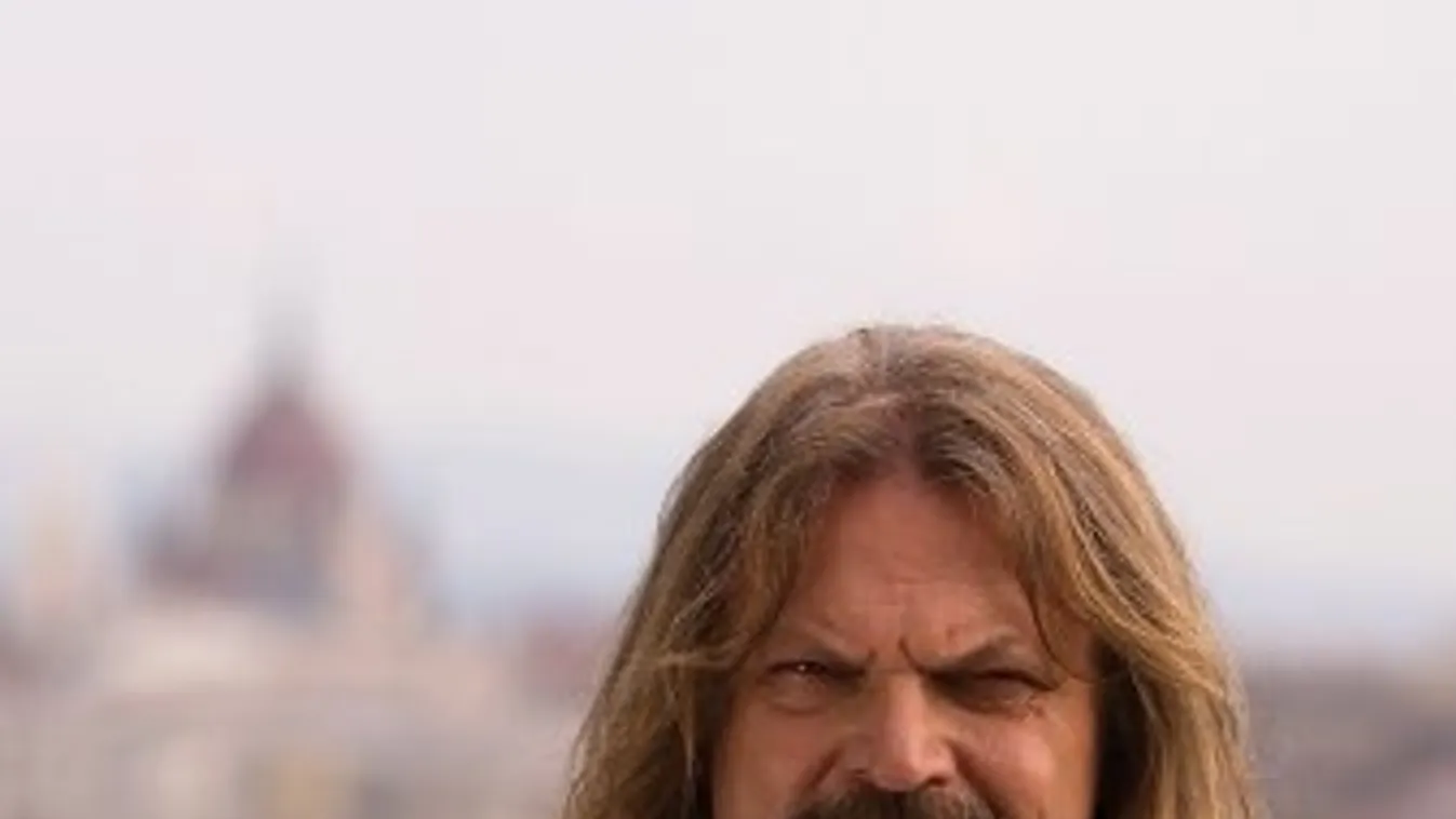 Leslie Mandoki dokumentumfilmje a TV2 Playen