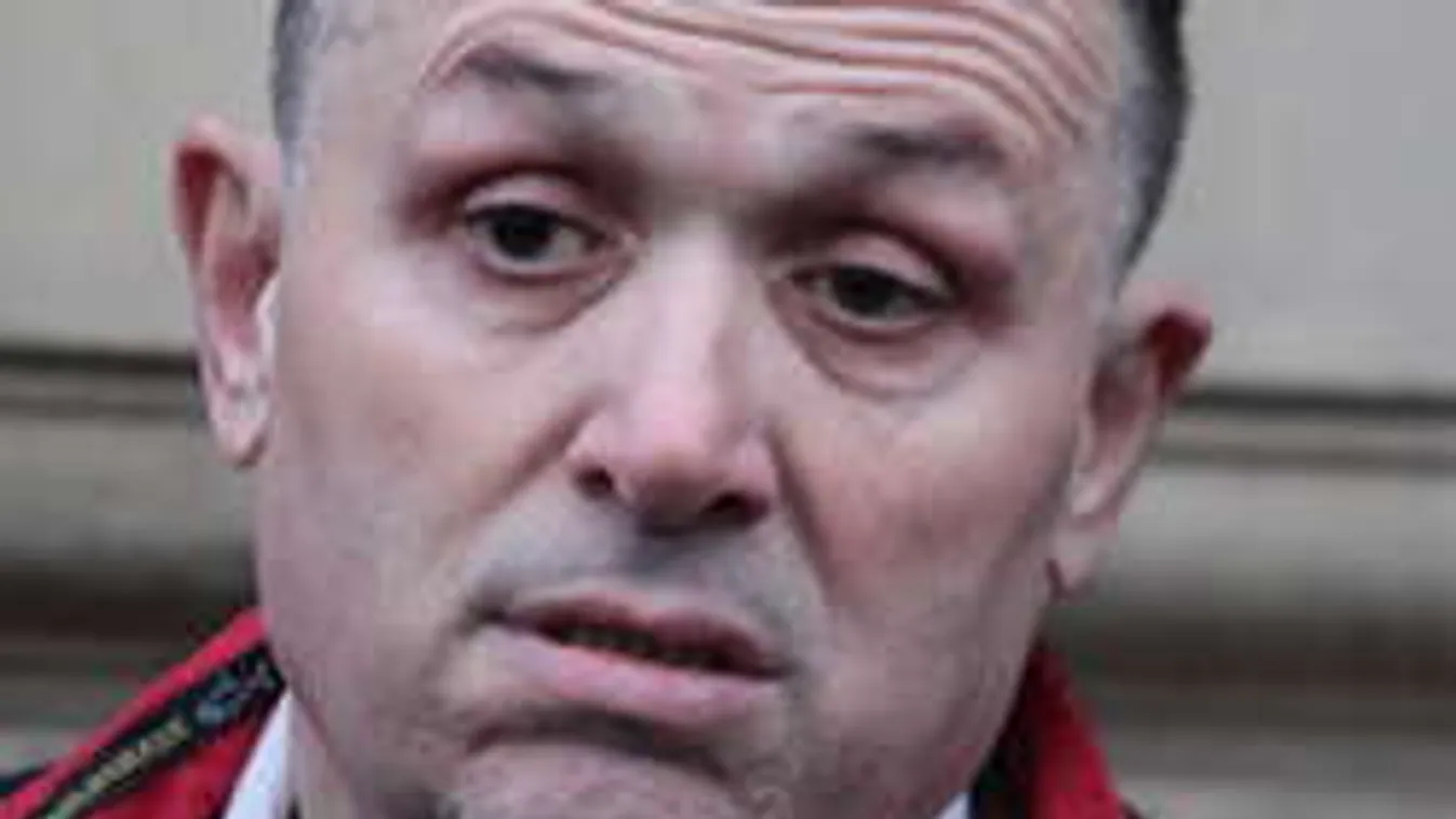 Könnyek közt vallott Lagzi Lajcsi