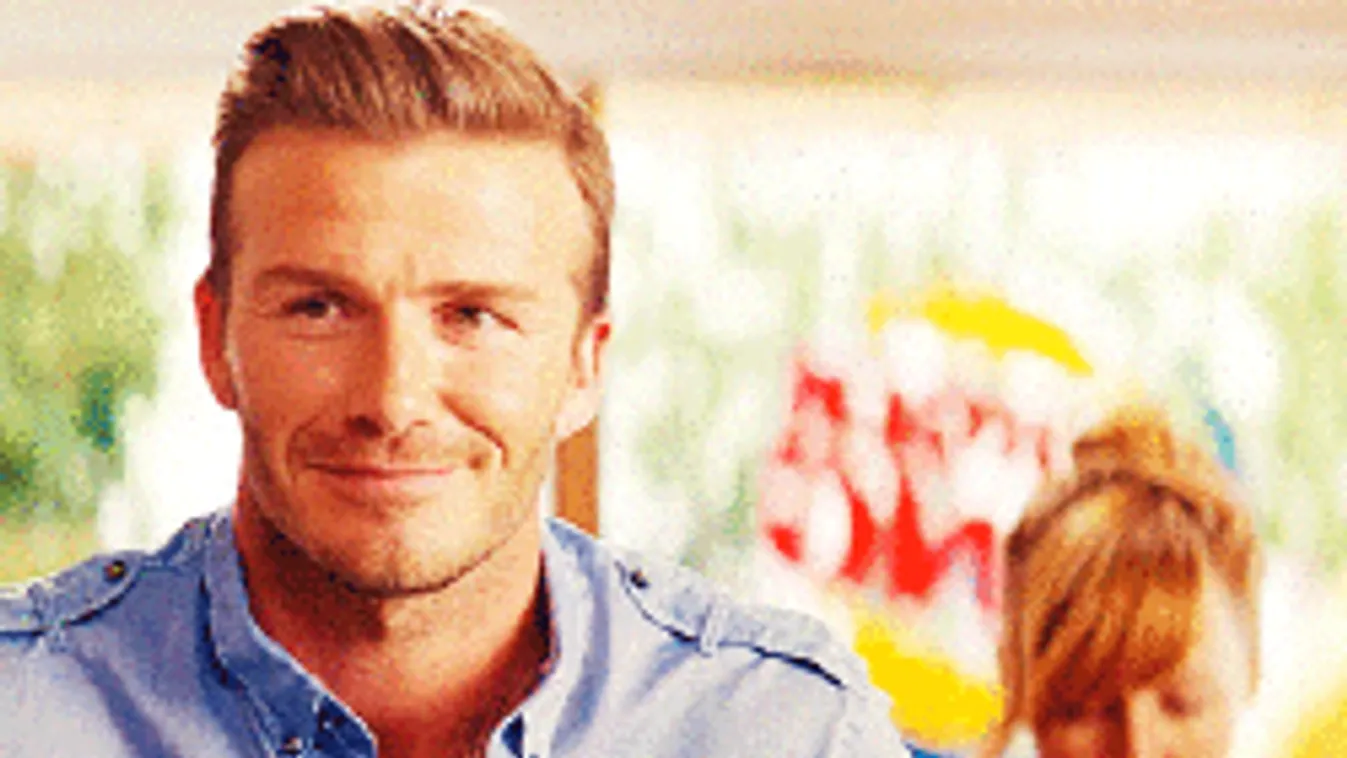 David Beckham ennél bizarrabb dologhoz még nem adta arcát - fotó