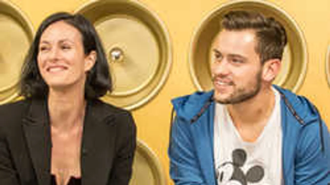 Lefotóztuk, élő adásban nézett bele párja nadrágjába a TV2 sztárja