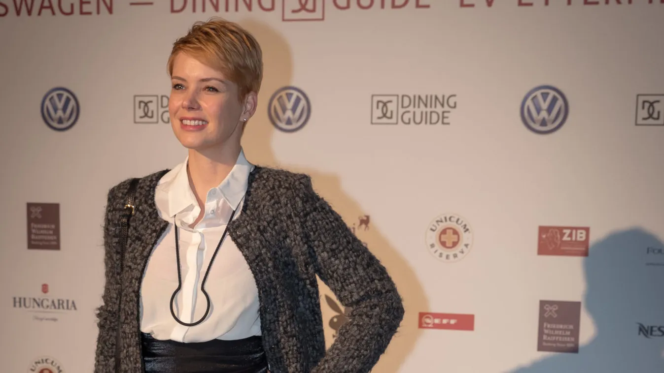 Ijesztő fotó: Csúnya sebek borítják a magyar színésznő arcát