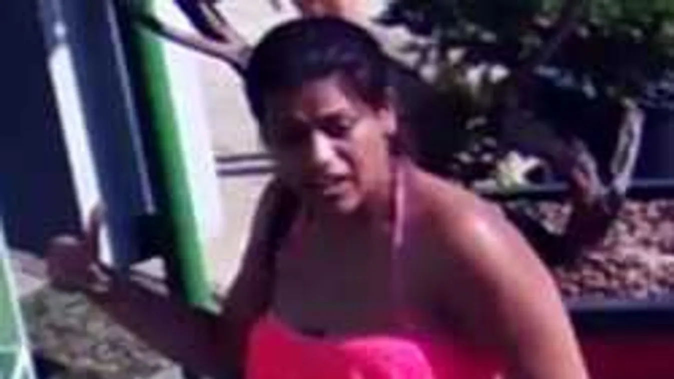 Pofátlan tolvaj fosztotta ki a strandoló család szekrényét