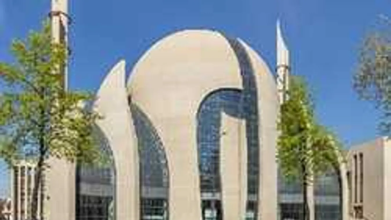 Nagy bajban az egyház: Drasztikusan csökken a keresztények száma