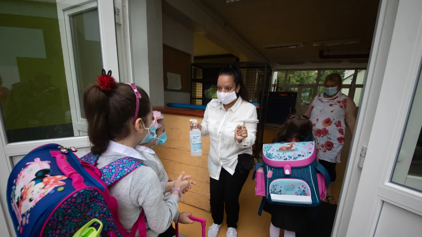 Első nap az iskolában: idén minden más volt – budapesti apuka mesélte el, hogy mi volt a legnehezebb