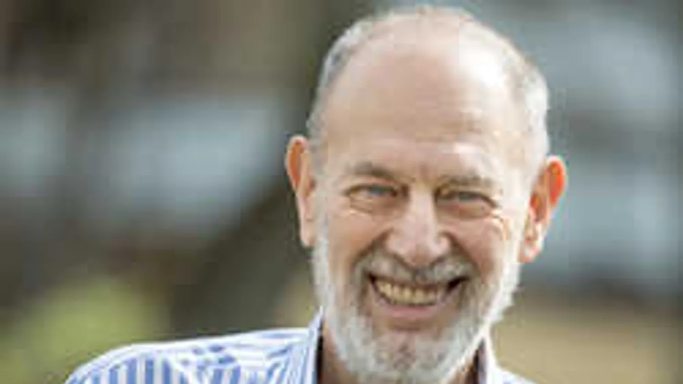 Hoppá, így hívja magát a műtétre váró Boros Lajos