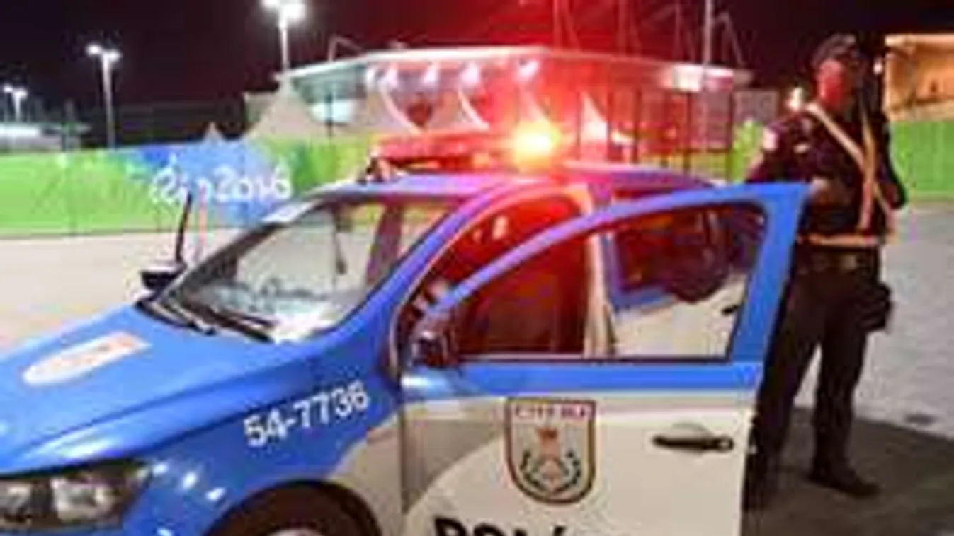 Késsel rontottak egy magyar trénerre Rióban