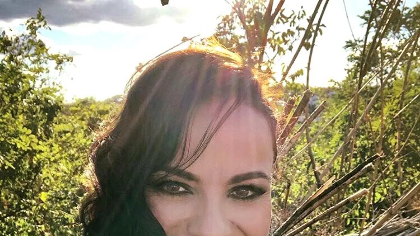 Egy hete önkéntes karanténban van a magyar énekesnő, így telnek a napjai