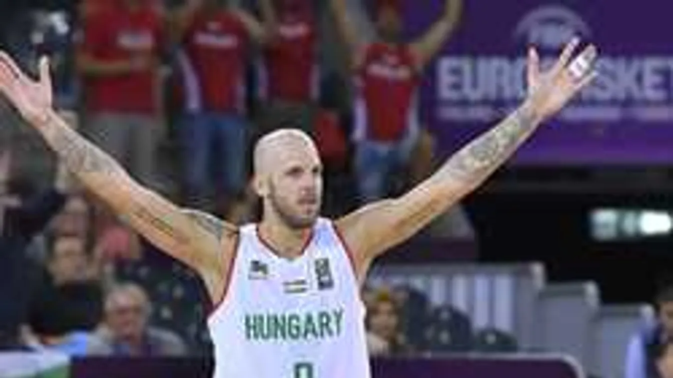 Esküvői fotó, megházasodott a magyar válogatott sztárja