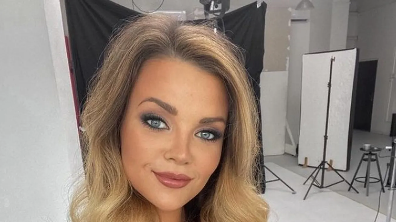 Kárpáti Rebekának természetesek a mellei