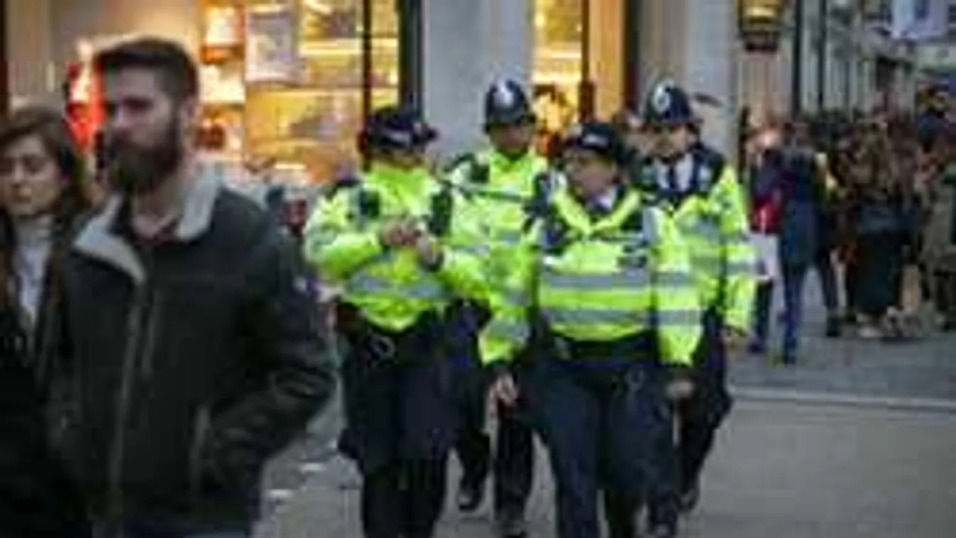 Nincsenek biztonságban a britek, tehetetlen a rendőrség