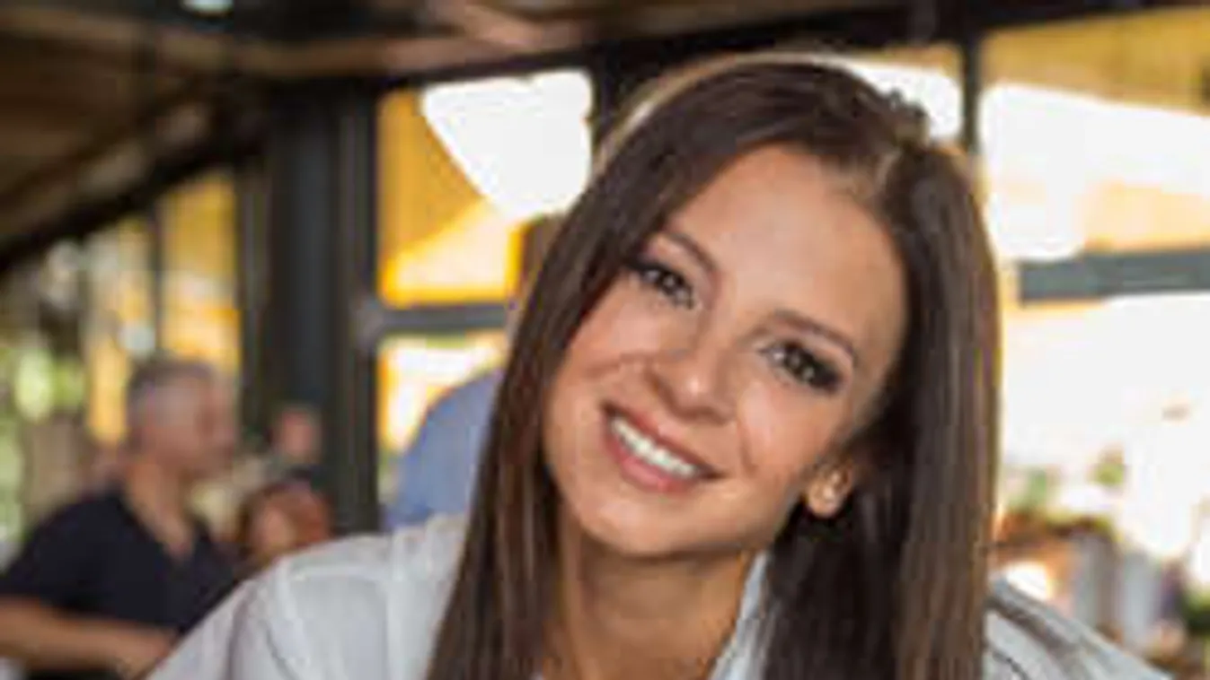 Meglepő bejelentést tett Sarka Kata! A Facebookon posztolta