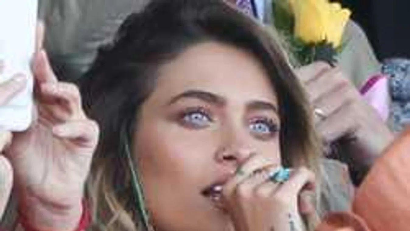 Árulkodó fotók, ezt tette a testével Michael Jackson lánya