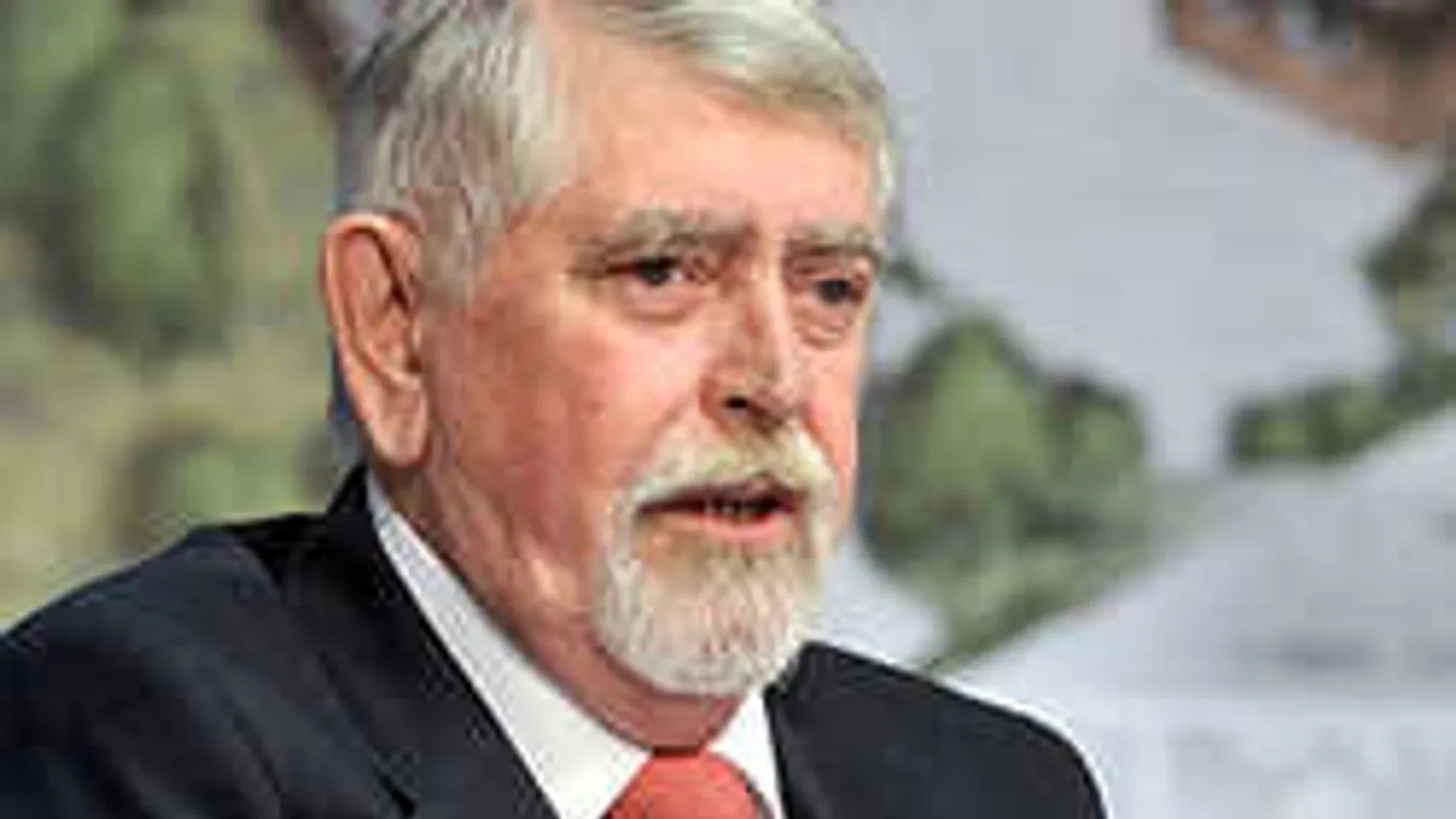 Kásler: Egészségügyi információs központokat hozunk létre